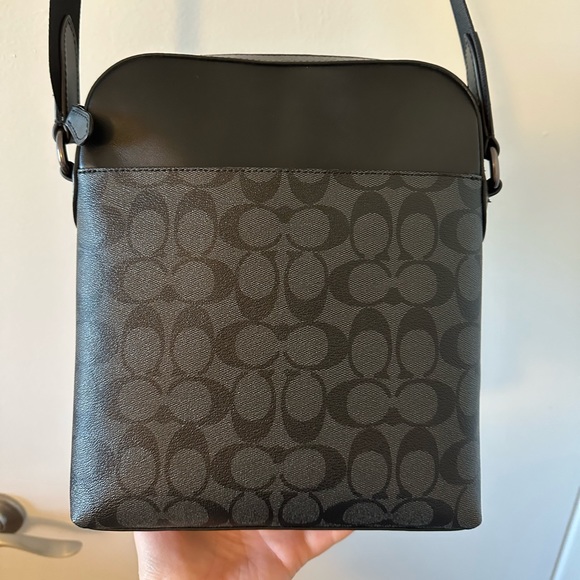 Coach Crossbody - Picture 2 of 3